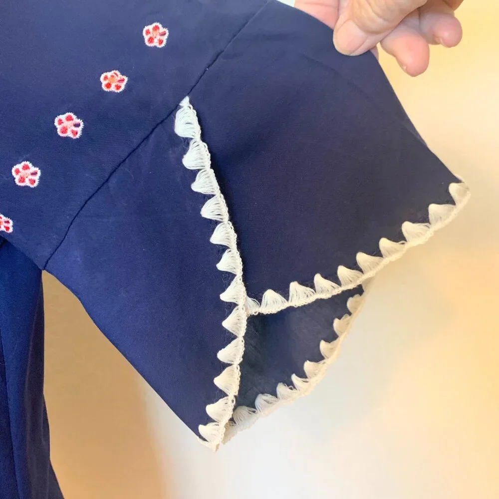 Navy blue cotton tunic top SZ Large Floral embroidery Short slit sleeves - Picture 5 of 7